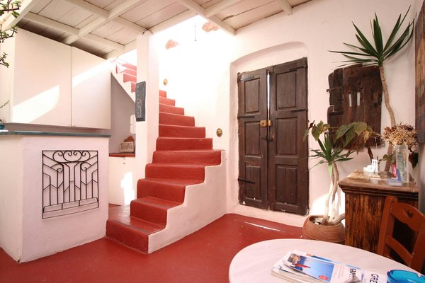 Séjournez au camping en Auvergne : détente entre lacs et montagnes